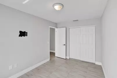 9431 NW 10th Street, Pembroke Pines, FL 33024 - Photo 16