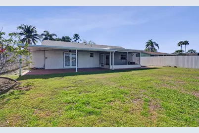 9431 NW 10th Street, Pembroke Pines, FL 33024 - Photo 34