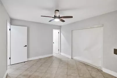 9431 NW 10th Street, Pembroke Pines, FL 33024 - Photo 28