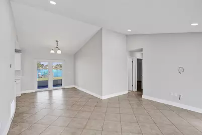 9431 NW 10th Street, Pembroke Pines, FL 33024 - Photo 6