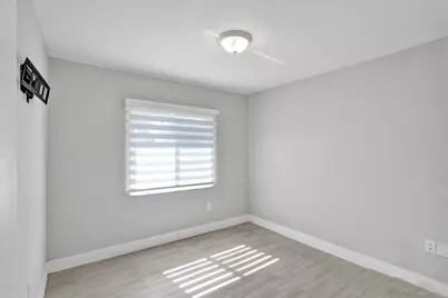 9431 NW 10th Street, Pembroke Pines, FL 33024 - Photo 22