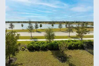 19552 Broad Shore Walk, Loxahatchee, FL 33470 - Photo 12