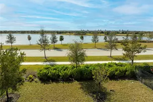 19552 Broad Shore Walk, Loxahatchee, FL 33470 - Photo 12