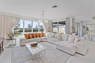 19552 Broad Shore Walk, Loxahatchee, FL 33470 - Photo 8