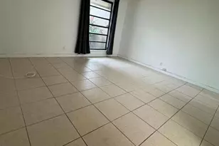 402 St Andrews Rd, Hollywood, FL 33021 - Photo 4