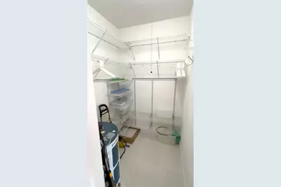 4071 N Dixie Highway #19, Oakland Park, FL 33334 - Photo 6