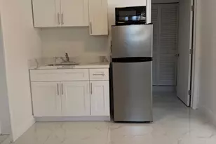 721 NE 139th St, North Miami, FL 33161 - Photo 10