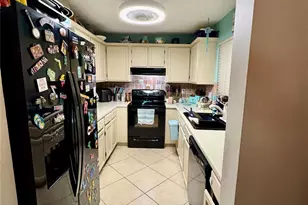 279 Deer Creek Blvd, Deerfield Beach, FL 33442 - Photo 8