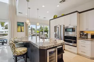 2461 SE 10th St, Pompano Beach, FL 33062 - Photo 14