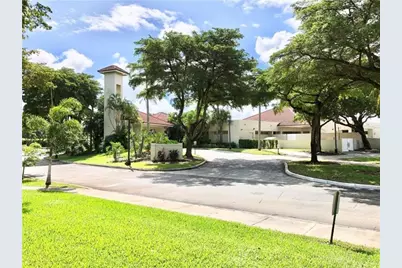 112 Lake Emerald Drive #104, Oakland Park, FL 33309 - Photo 18