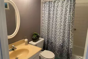 13250 SW 4th Ct, Pembroke Pines, FL 33027 - Photo 10