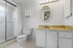 13250 SW 4th Ct, Pembroke Pines, FL 33027 - Photo 10