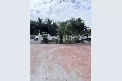 721 NE 139th Street #2, North Miami, FL 33161 - Photo 12