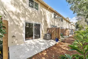 2100 Hacienda Terrace, Weston, FL 33327 - Photo 32