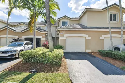 2100 Hacienda Terrace, Weston, FL 33327 - Photo 2