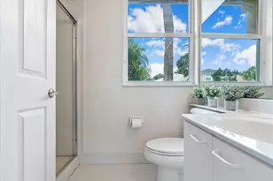 15561 NW 12th Pl, Pembroke Pines, FL 33028 - Photo 22