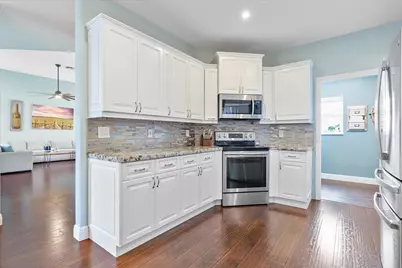 15561 NW 12th Place, Pembroke Pines, FL 33028 - Photo 10