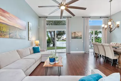 15561 NW 12th Place, Pembroke Pines, FL 33028 - Photo 4