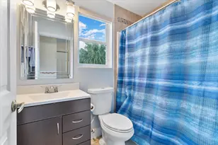 15561 NW 12th Pl, Pembroke Pines, FL 33028 - Photo 34