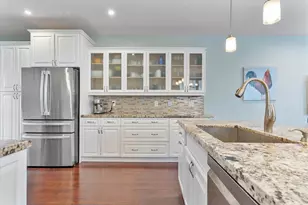 15561 NW 12th Pl, Pembroke Pines, FL 33028 - Photo 8