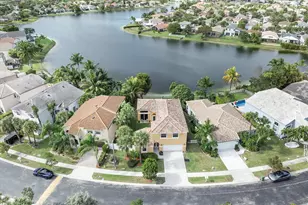 15561 NW 12th Pl, Pembroke Pines, FL 33028 - Photo 52