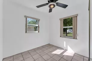 1608 N 58th Ave, Hollywood, FL 33021 - Photo 16