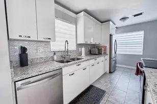 3621 NW 35th Way, Lauderdale Lakes, FL 33309 - Photo 6
