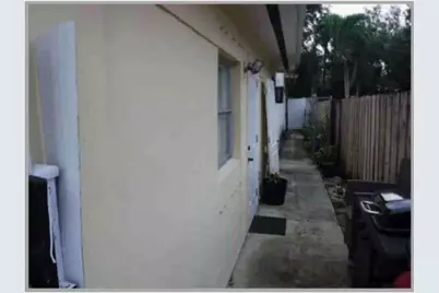 700 SW 61st Avenue, Miami, FL 33144 - Photo 2