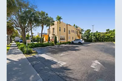 1313 S Andrews Avenue, Fort Lauderdale, FL 33316 - Photo 2