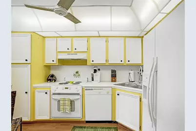 860 SE 6th Avenue #410, Deerfield Beach, FL 33441 - Photo 14