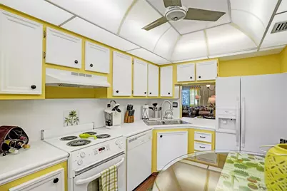 860 SE 6th Avenue #410, Deerfield Beach, FL 33441 - Photo 10