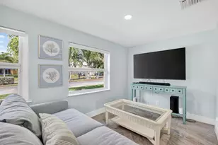 412 SW 11th Ct, Fort Lauderdale, FL 33315 - Photo 6