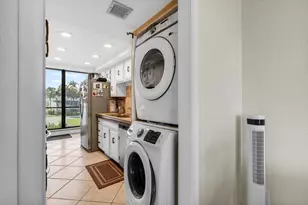 2303 Bridgewood Dr, Boca Raton, FL 33434 - Photo 16