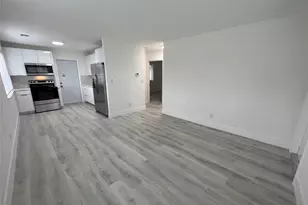 919 NW 102nd St, Miami, FL 33150 - Photo 2