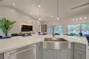 6429 NW 52nd Ct, Lauderhill, FL 33319 - Photo 6