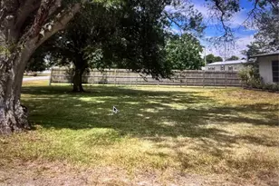 1214 Alligator Rd, Moore Haven, FL 33471 - Photo 2