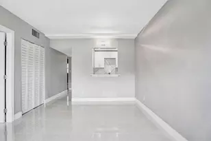 701 Pine Dr, Pompano Beach, FL 33060 - Photo 4