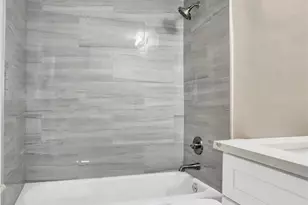 701 Pine Dr, Pompano Beach, FL 33060 - Photo 20