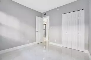 701 Pine Dr, Pompano Beach, FL 33060 - Photo 4