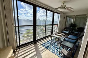 2304 S Cypress Bend Dr, Pompano Beach, FL 33069 - Photo 18