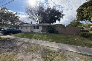 1306 SW 2nd Ave, Dania Beach, FL 33004 - Photo 2