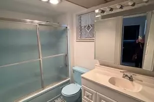 218 NE 12th Ave, Hallandale Beach, FL 33009 - Photo 8