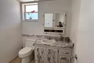 218 NE 12th Ave, Hallandale Beach, FL 33009 - Photo 6