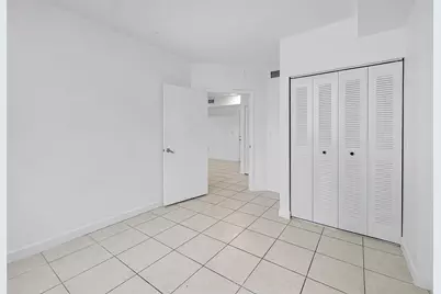 1 Glen Royal Parkway #1010, Miami, FL 33125 - Photo 12