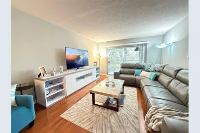 2304 Lucaya Lane #L4, Coconut Creek, FL 33066 - Photo 8