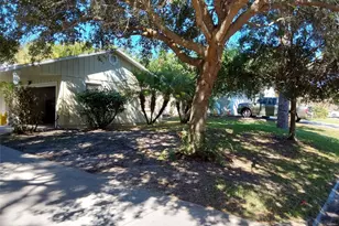 722 Wentworth St, Sebastian, FL 32958 - Photo 2