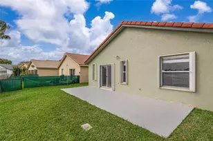 711 NW 182nd Way, Pembroke Pines, FL 33029 - Photo 18