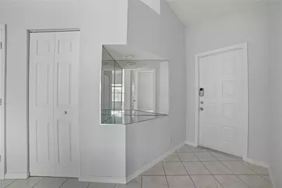 711 NW 182nd Way, Pembroke Pines, FL 33029 - Photo 4