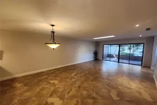 201 Dunwoody Ln, Hollywood, FL 33021 - Photo 6