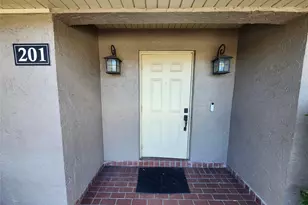 201 Dunwoody Ln, Hollywood, FL 33021 - Photo 4